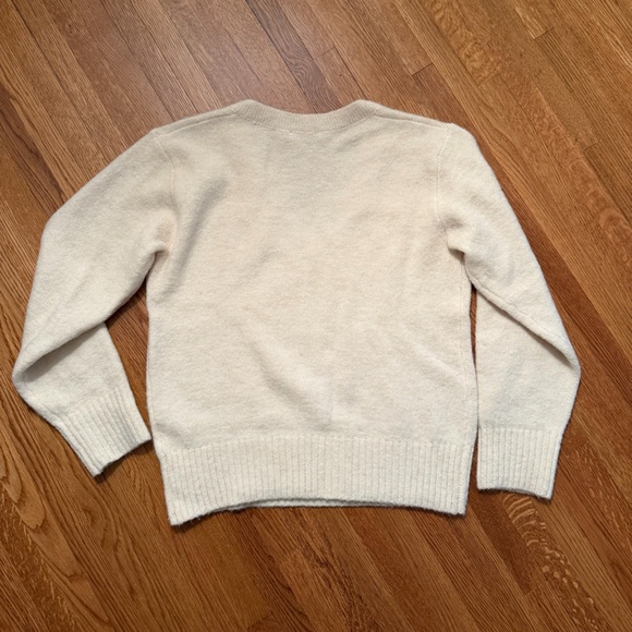 AYR Cutie BB V-Neck Cream Sweater - Picture 4 of 8